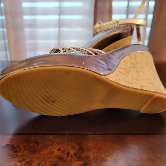 CARRINI WOMEN"S WEDGE STYLE  OPEN TOE  ANKLE STRAP SANDAL - Picture 8 of 16